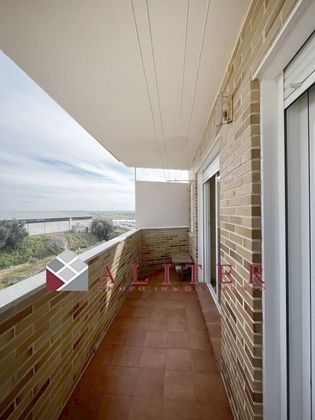 Foto 2 de Piso en venta en Almorox de 3 habitaciones con terraza y piscina