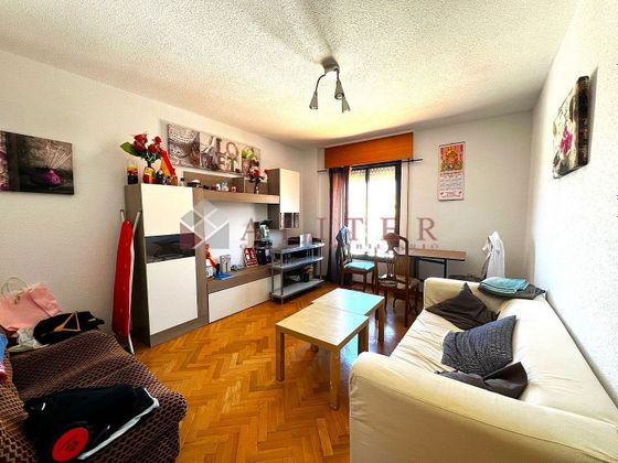 Foto 1 de Dúplex en alquiler en Casco Urbano de 3 habitaciones con muebles y calefacción