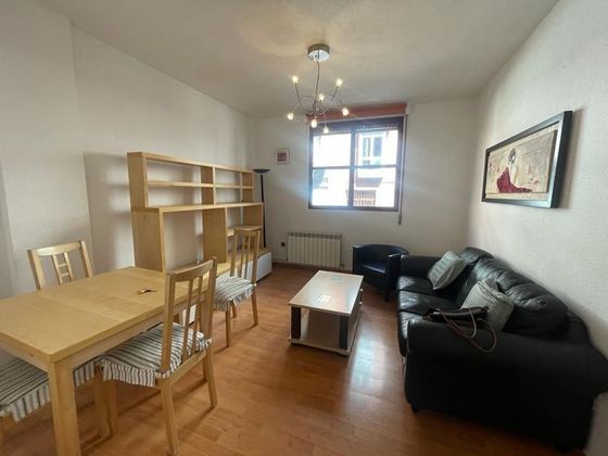 Foto 2 de Alquiler de piso en Prosperidad de 1 habitación con terraza y muebles