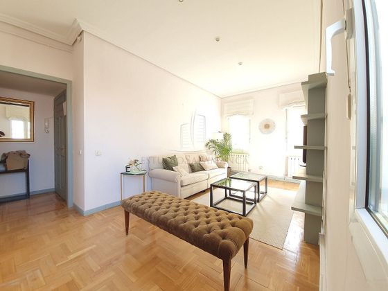 Foto 1 de Ático en alquiler en Recoletos de 2 habitaciones con terraza y muebles
