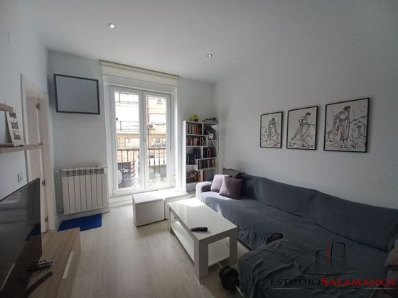 Foto 2 de Piso en alquiler en Trafalgar de 3 habitaciones con muebles y aire acondicionado