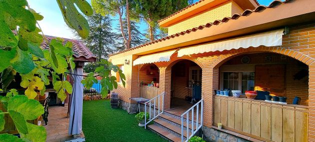 Foto 1 de Xalet en venda a calle Miralpantano de 4 habitacions amb terrassa i piscina