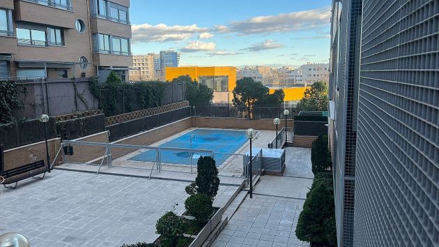 Foto 1 de Piso en venta en La Hoya - Moscatelares de 2 habitaciones con terraza y piscina