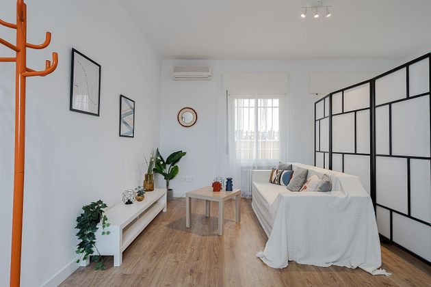 Foto 1 de Pis en venda a calle De Alonso Cano de 1 habitació amb terrassa i aire acondicionat