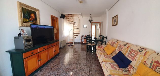Foto 2 de Dúplex en venta en calle Vizcaya de 3 habitaciones con garaje y aire acondicionado