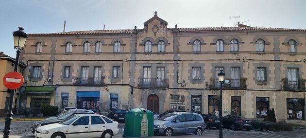 Foto 1 de Edifici en venda a plaza Del Salvador de 1900 m²