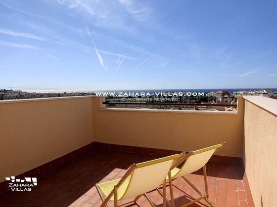 Foto 1 de Casa adossada en venda a Zahara de los Atunes de 2 habitacions amb terrassa i piscina