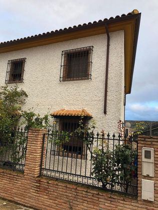 Foto 2 de Chalet en venta en calle De Quiroga de 4 habitaciones con terraza y jardín