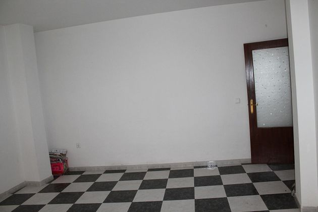 Foto 2 de Pis en venda a Priego de Córdoba de 3 habitacions amb terrassa i balcó