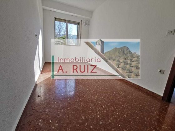Foto 2 de Pis en venda a Priego de Córdoba de 3 habitacions amb balcó i aire acondicionat