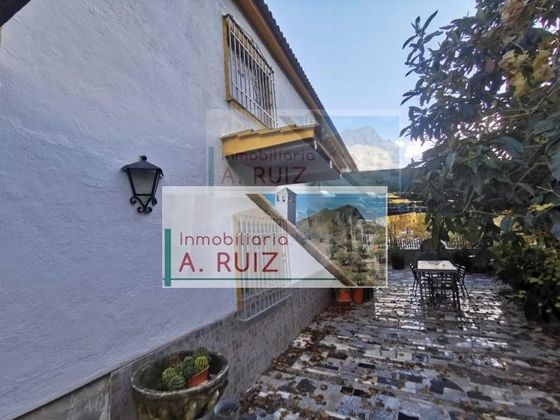 Foto 1 de Chalet en venta en Algarinejo de 2 habitaciones con terraza y piscina