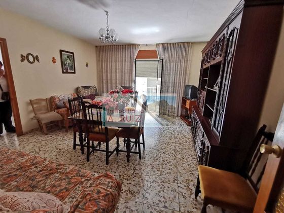 Foto 2 de Pis en venda a Priego de Córdoba de 4 habitacions amb balcó