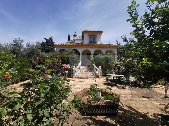 Foto 1 de Xalet en venda a Priego de Córdoba de 4 habitacions amb piscina i jardí