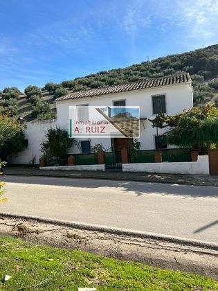 Foto 1 de Casa rural en venda a Iznájar de 4 habitacions amb jardí