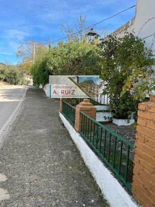 Foto 2 de Casa rural en venda a Iznájar de 4 habitacions amb jardí