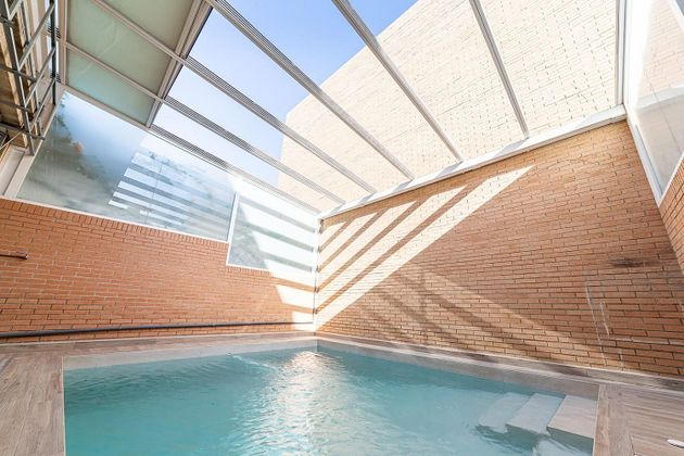 Foto 1 de Venta de casa en Los Molinos - Villa Blanca de 4 habitaciones con terraza y piscina
