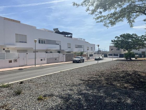 Foto 1 de Dúplex en venda a Los Molinos - Villa Blanca de 4 habitacions amb terrassa i garatge