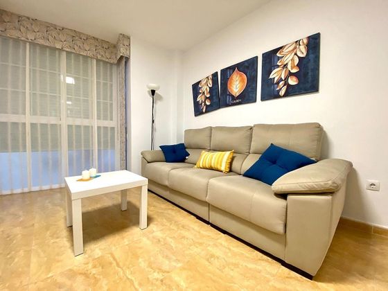 Foto 1 de Piso en alquiler en Plaza de Toros - Santa Rita de 2 habitaciones con muebles y aire acondicionado