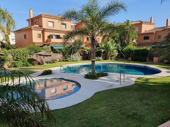 Foto 1 de Alquiler de casa en Vistahermosa  - Fuentebravía de 3 habitaciones con terraza y piscina
