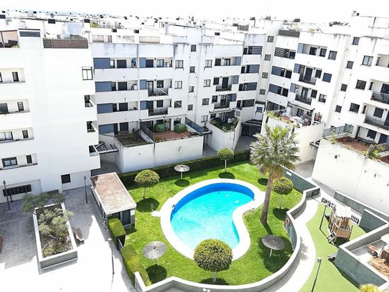 Foto 1 de Pis en venda a Ctra Sanlúcar-Zona Cuatro Pinos de 2 habitacions amb terrassa i piscina