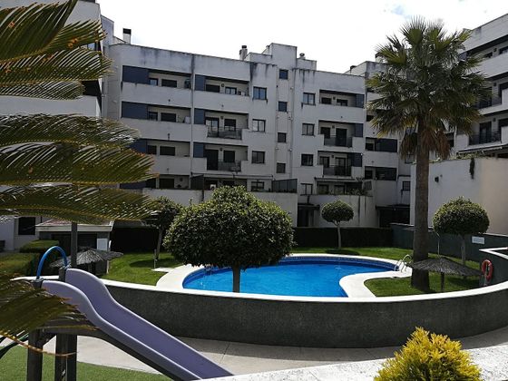 Foto 2 de Piso en venta en Ctra Sanlúcar-Zona Cuatro Pinos de 2 habitaciones con terraza y piscina