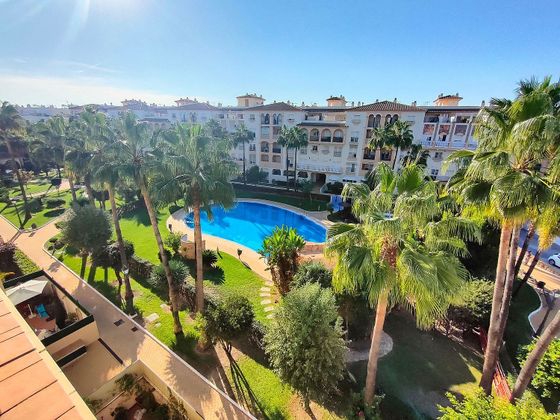 Foto 1 de Pis en venda a El Juncal - Vallealto de 3 habitacions amb terrassa i piscina