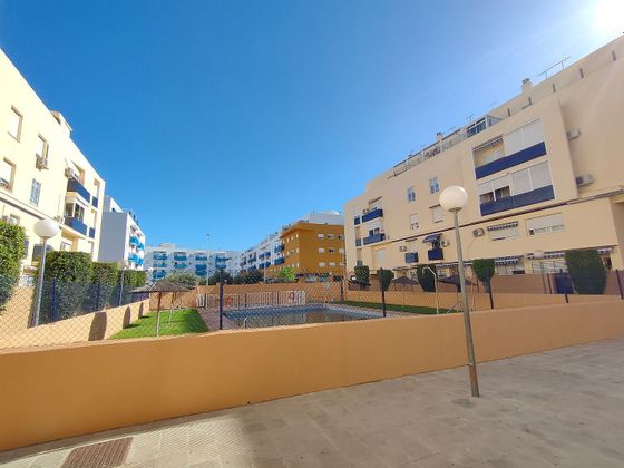 Foto 1 de Pis en venda a El Juncal - Vallealto de 3 habitacions amb piscina i garatge