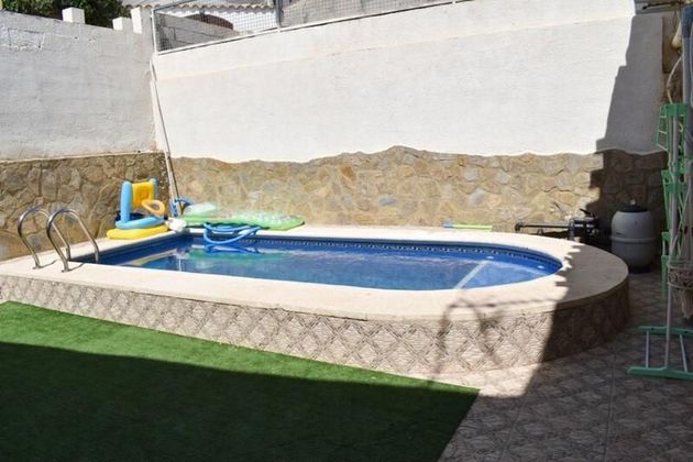Foto 2 de Casa adosada en venta en Huércal-Overa de 4 habitaciones con terraza y piscina