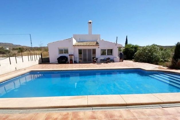 Foto 1 de Casa rural en venda a Taberno de 3 habitacions amb terrassa i piscina