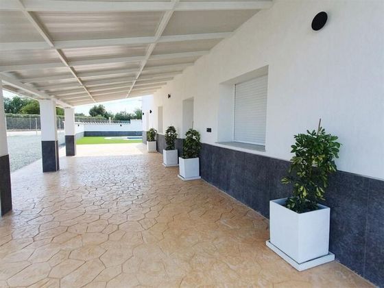 Foto 2 de Chalet en venta en Puerto Lumbreras de 5 habitaciones con terraza y piscina