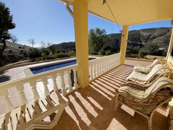 Foto 2 de Casa en venda a Vélez-Rubio de 3 habitacions amb terrassa i piscina
