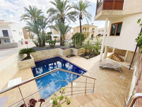 Foto 1 de Casa en venta en Huércal-Overa de 4 habitaciones con terraza y piscina