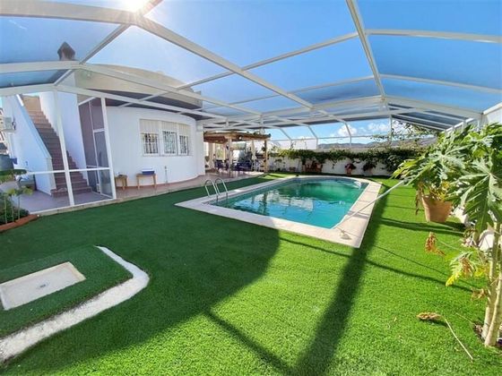 Foto 2 de Casa en venta en Huércal-Overa de 3 habitaciones con piscina y aire acondicionado