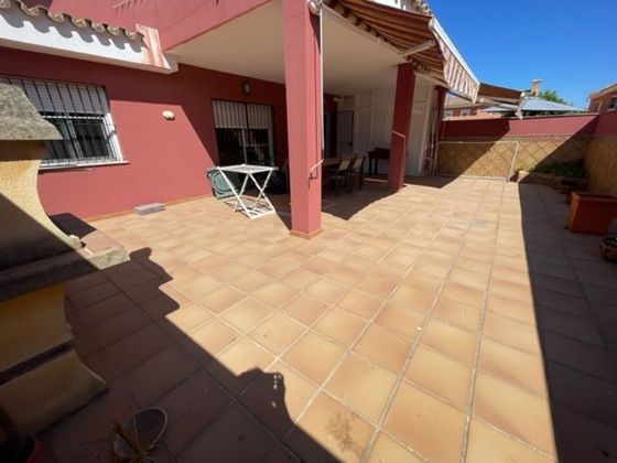 Foto 1 de Venta de casa en El Rinconcillo de 5 habitaciones con terraza y garaje