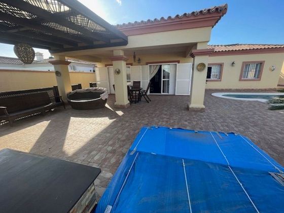 Foto 1 de Xalet en venda a Barrios (Los) de 4 habitacions amb piscina i garatge