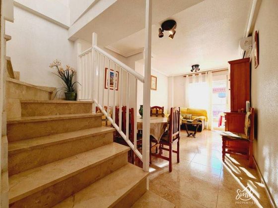 Foto 2 de Àtic en venda a Torrelamata - La Mata de 3 habitacions amb terrassa i balcó
