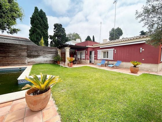 Foto 1 de Venta de casa en Vistahermosa  - Fuentebravía de 5 habitaciones con terraza y piscina