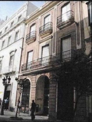 Foto 1 de Edifici en venda a Centro Histórico - Plaza España de 1850 m²