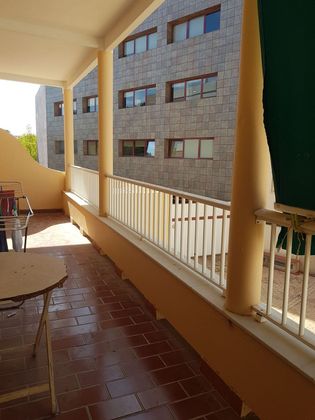 Foto 1 de Pis en venda a Zona Bahía Blanca de 5 habitacions amb terrassa i balcó