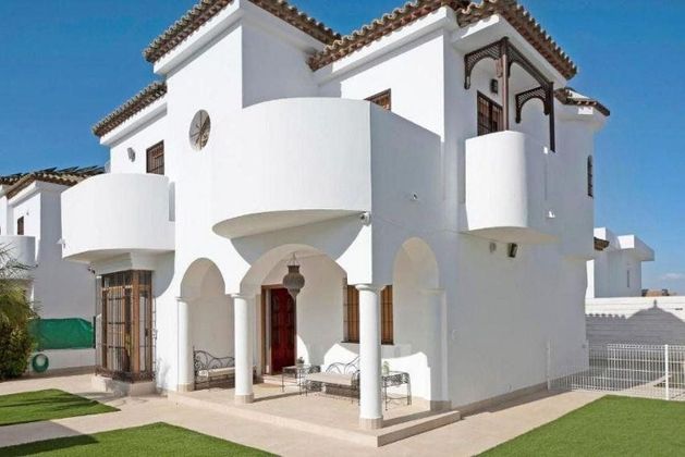 Foto 1 de Casa en venda a Ctra de La Playa - La Coquina de 4 habitacions amb terrassa i piscina