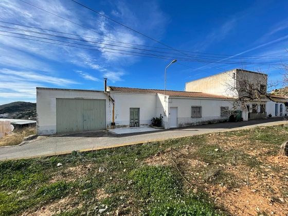 Foto 1 de Casa en venda a calle Diseminado El Campico de 3 habitacions amb terrassa