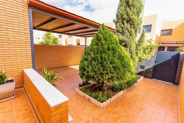 Foto 2 de Casa en venta en Huércal de Almería de 5 habitaciones con terraza y garaje