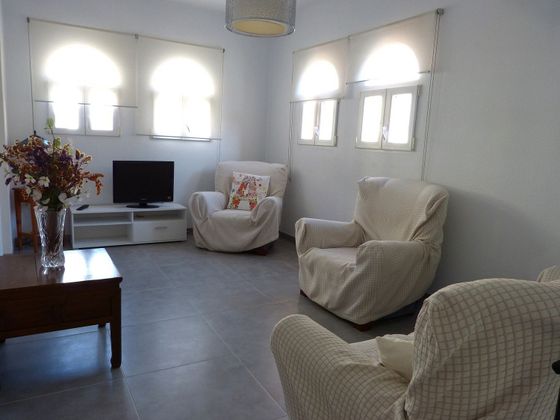 Foto 2 de Pis en lloguer a calle Paterna del Rio de 4 habitacions amb terrassa i mobles