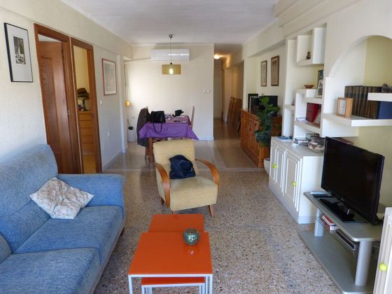 Foto 2 de Pis en venda a Centro - Almería de 3 habitacions amb aire acondicionat i ascensor