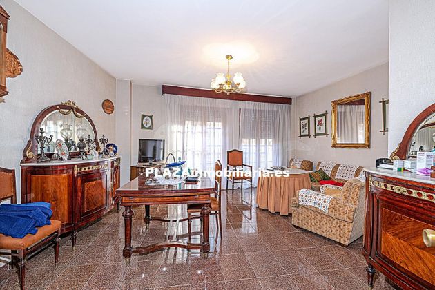 Foto 1 de Pis en venda a Lucena de 4 habitacions amb terrassa i balcó