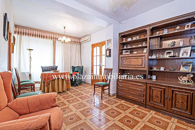Foto 1 de Xalet en venda a Lucena de 4 habitacions amb terrassa i aire acondicionat
