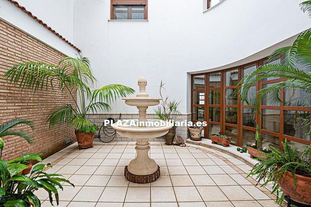 Foto 1 de Xalet en venda a Lucena de 5 habitacions amb terrassa i piscina