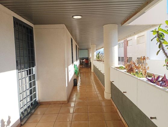 Foto 1 de Pis en venda a Centro - Puerto de Santa María (El) de 2 habitacions amb terrassa i piscina