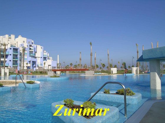 Foto 2 de Ático en venta en paseo Carmen Sevilla de 3 habitaciones con terraza y piscina