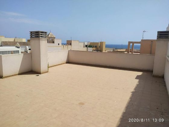 Foto 2 de Venta de ático en Playa de Garrucha de 2 habitaciones con terraza y aire acondicionado